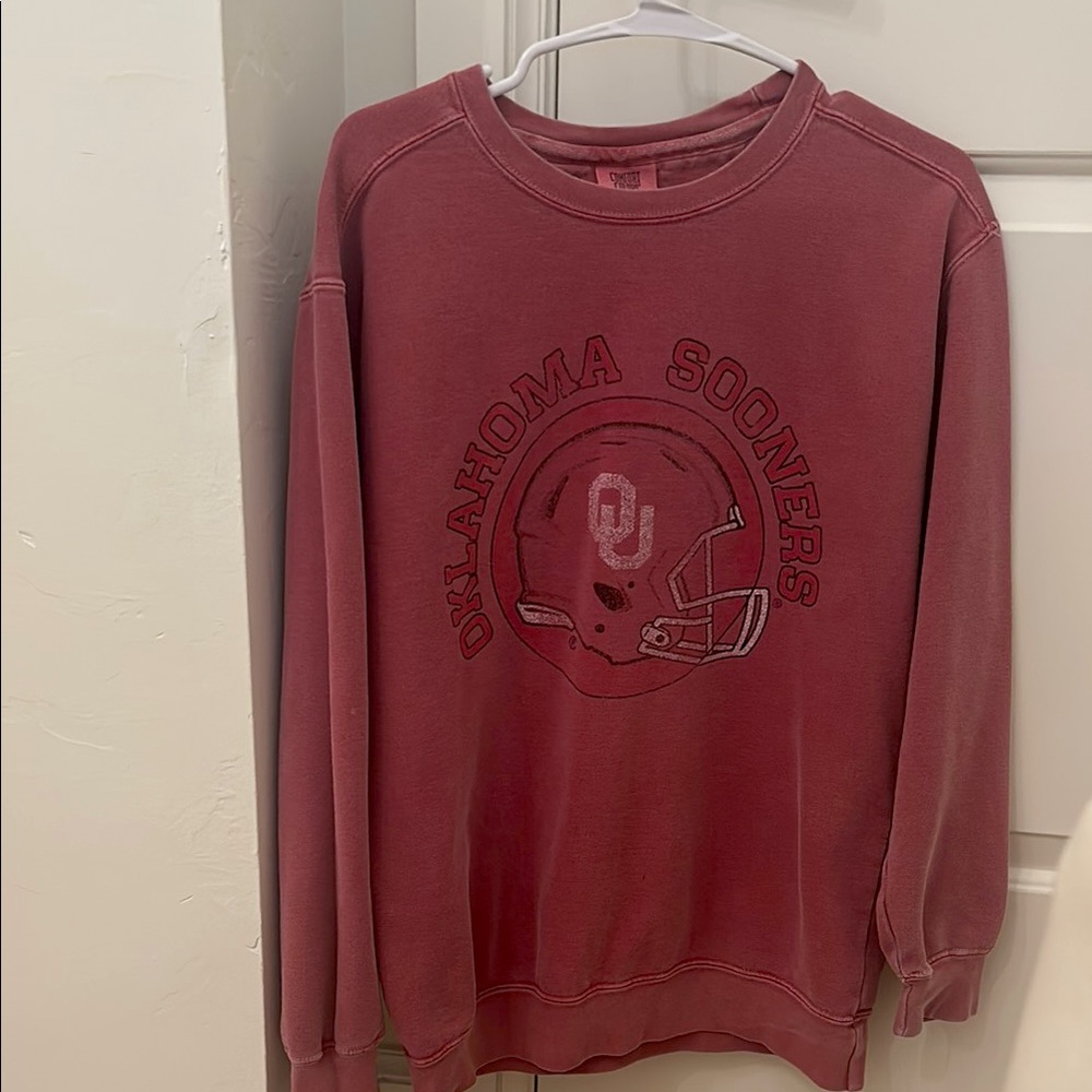 Comfort Colors Red Crewneck Sweater with Classic Design